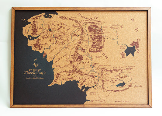 Mapa de Tierra Media en Corcho Natural · Colección Impresos · Enmarcado en Madera Laminada